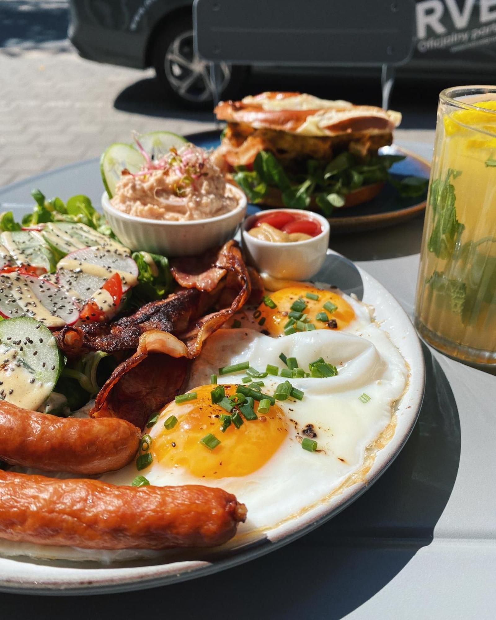 דירות לודז' Adler Bed&Breakfast מראה חיצוני תמונה
