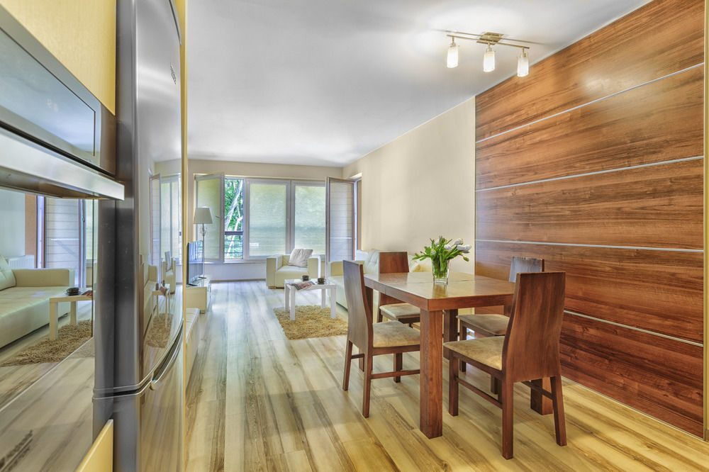 דירות לודז' Adler Bed&Breakfast מראה חיצוני תמונה